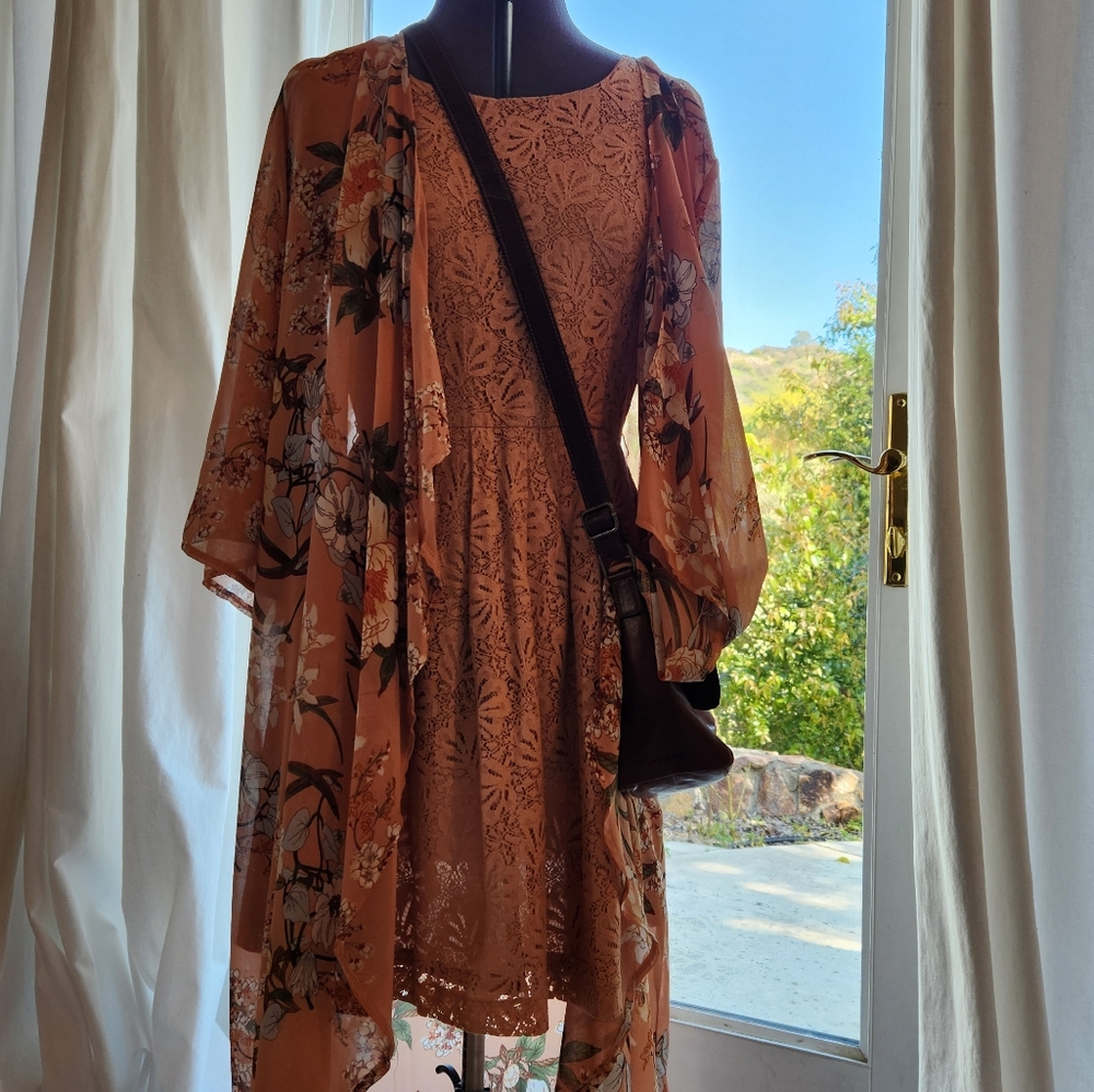 Fit and Flare Dusty Rose Lace Dress - Picture 3 of 5